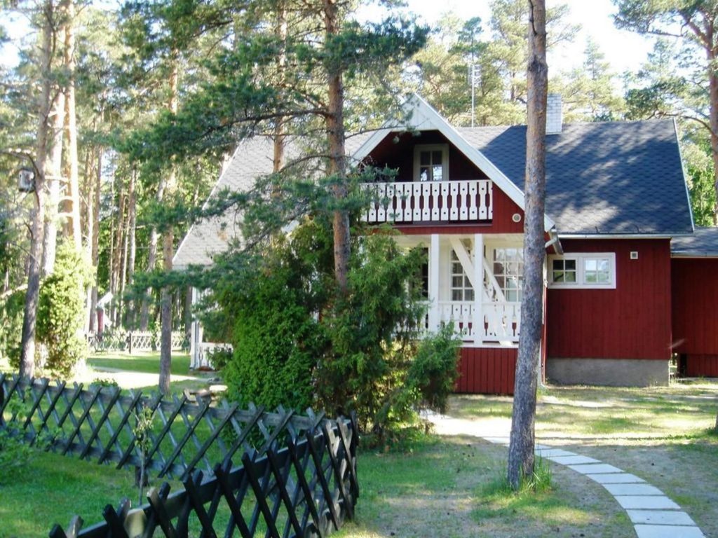 Elle-Malle’s Guesthouse, which is located in Hullo, the centre of Vormsi Island, is perfect if you long to get away from the bustle of the city